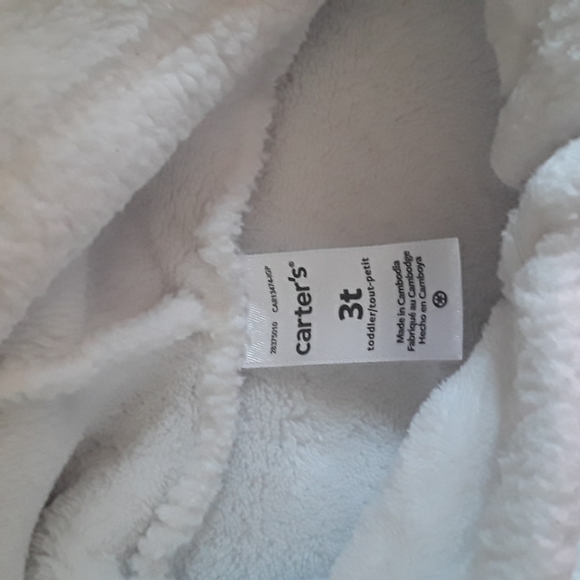 White pullover - Picture 4 of 5